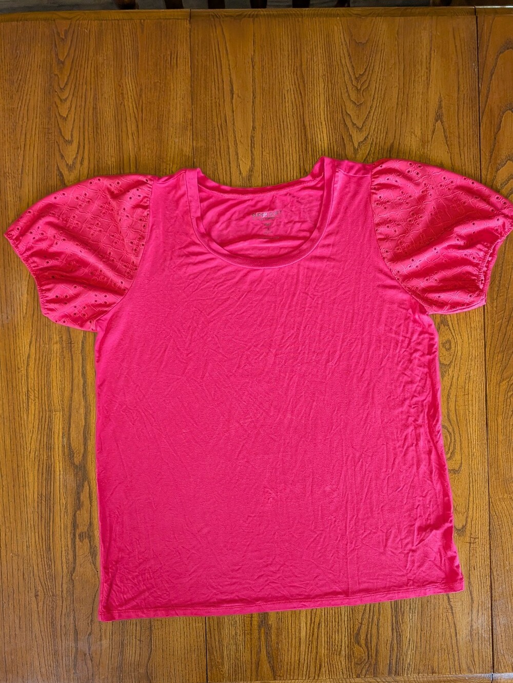 Torrid Super Soft Hot Pink Eyelet Puff Sleeve Top - Size 2 - Gently Loved